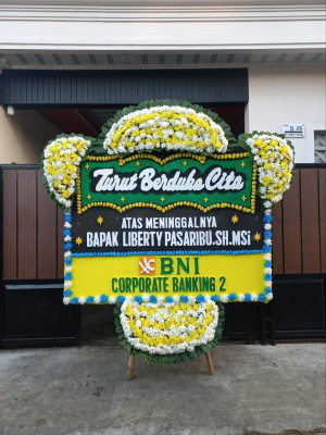 Papan Bunga Duka di Larangan Selatan